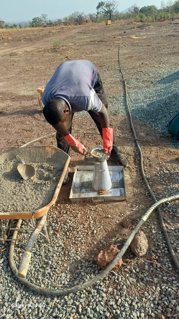 Essai d'affaissement au cône d'Abrams sur le béton
